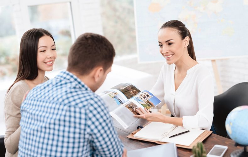 L3 Travel Consultant